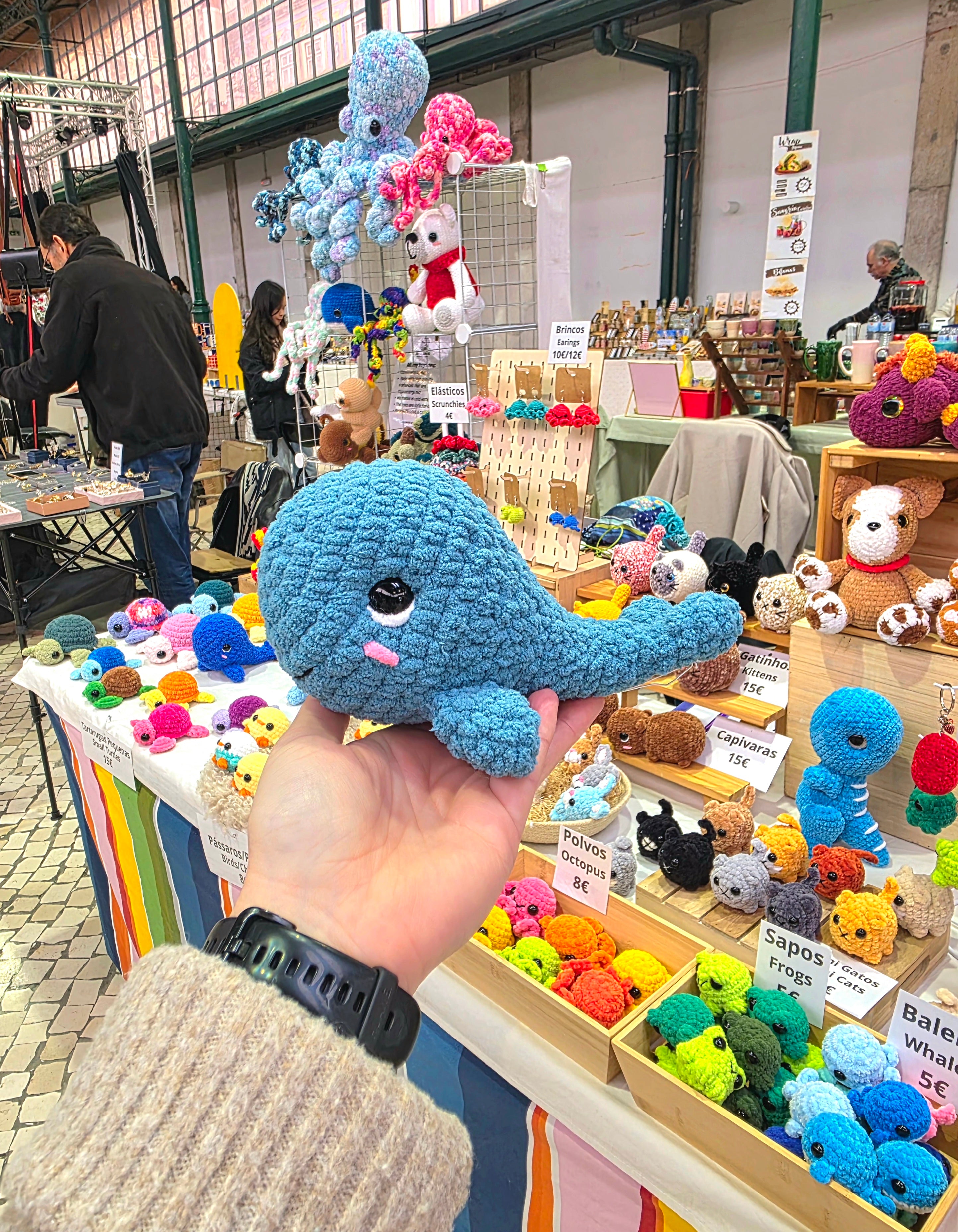 Bubbles, the Pocket Whale PDF Pattern in English