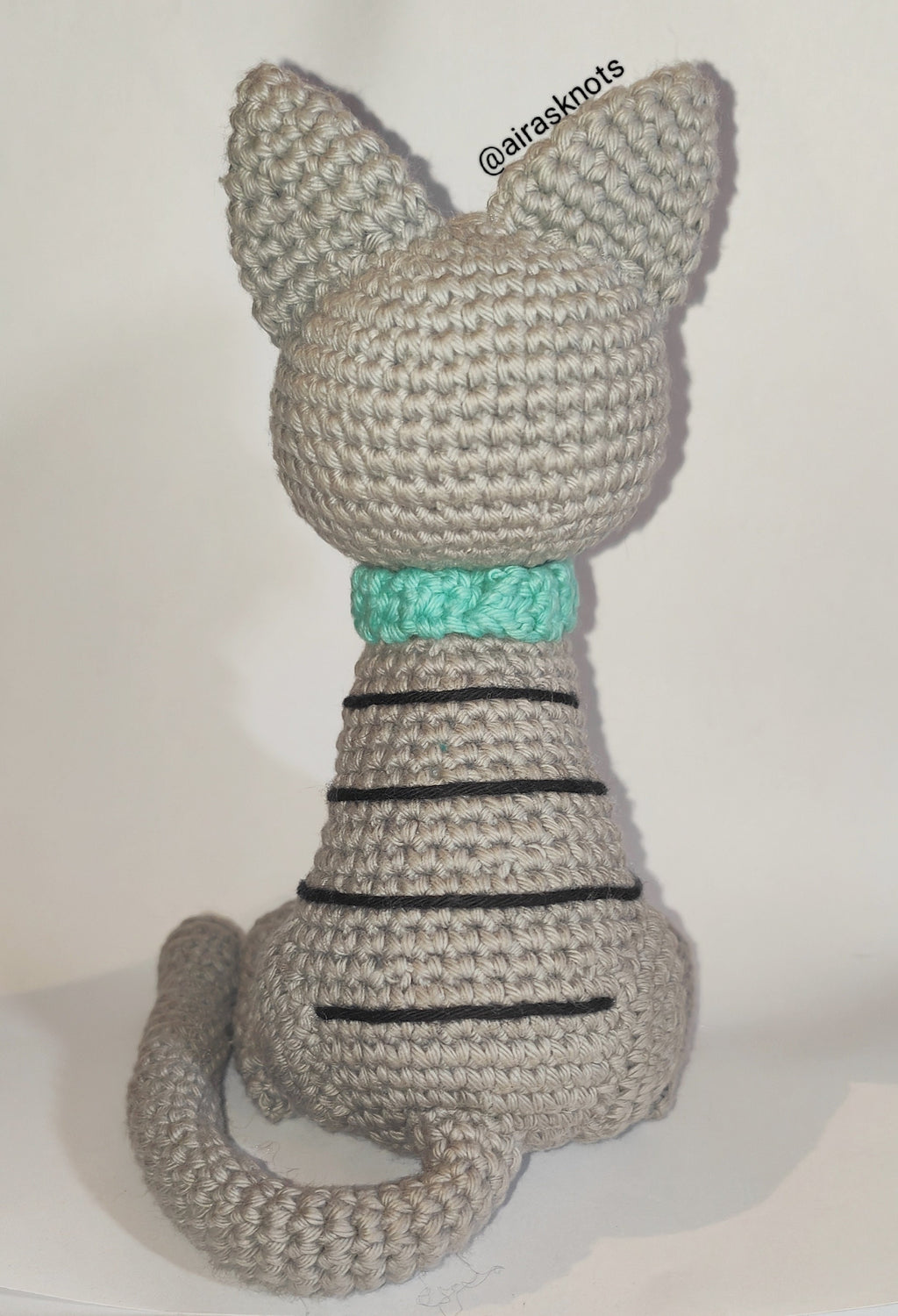 Mia the Cat Amigurumi PDF Pattern in English