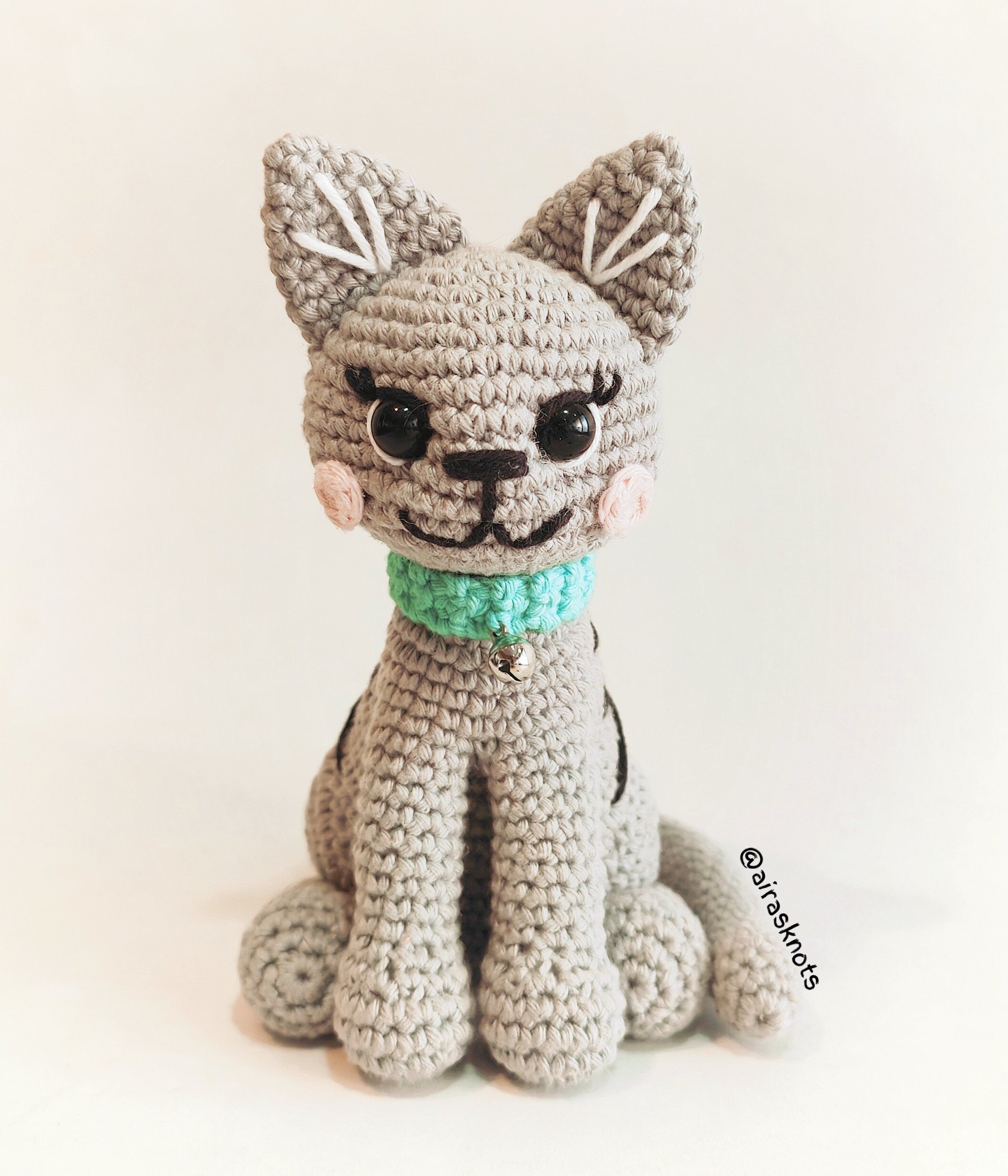Mia the Cat Amigurumi PDF Pattern in English