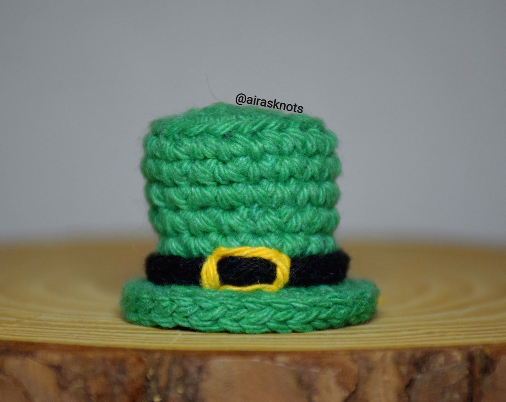 Finn, the Irish Hare Amigurumi Crochet Pattern