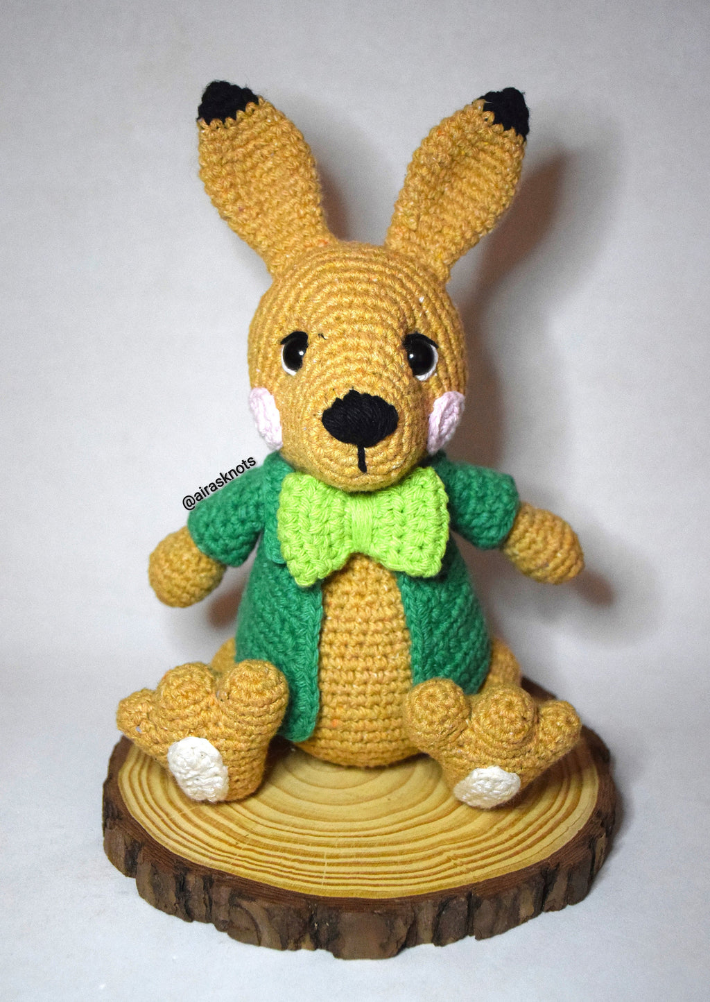 Finn, the Irish Hare Amigurumi Crochet Pattern