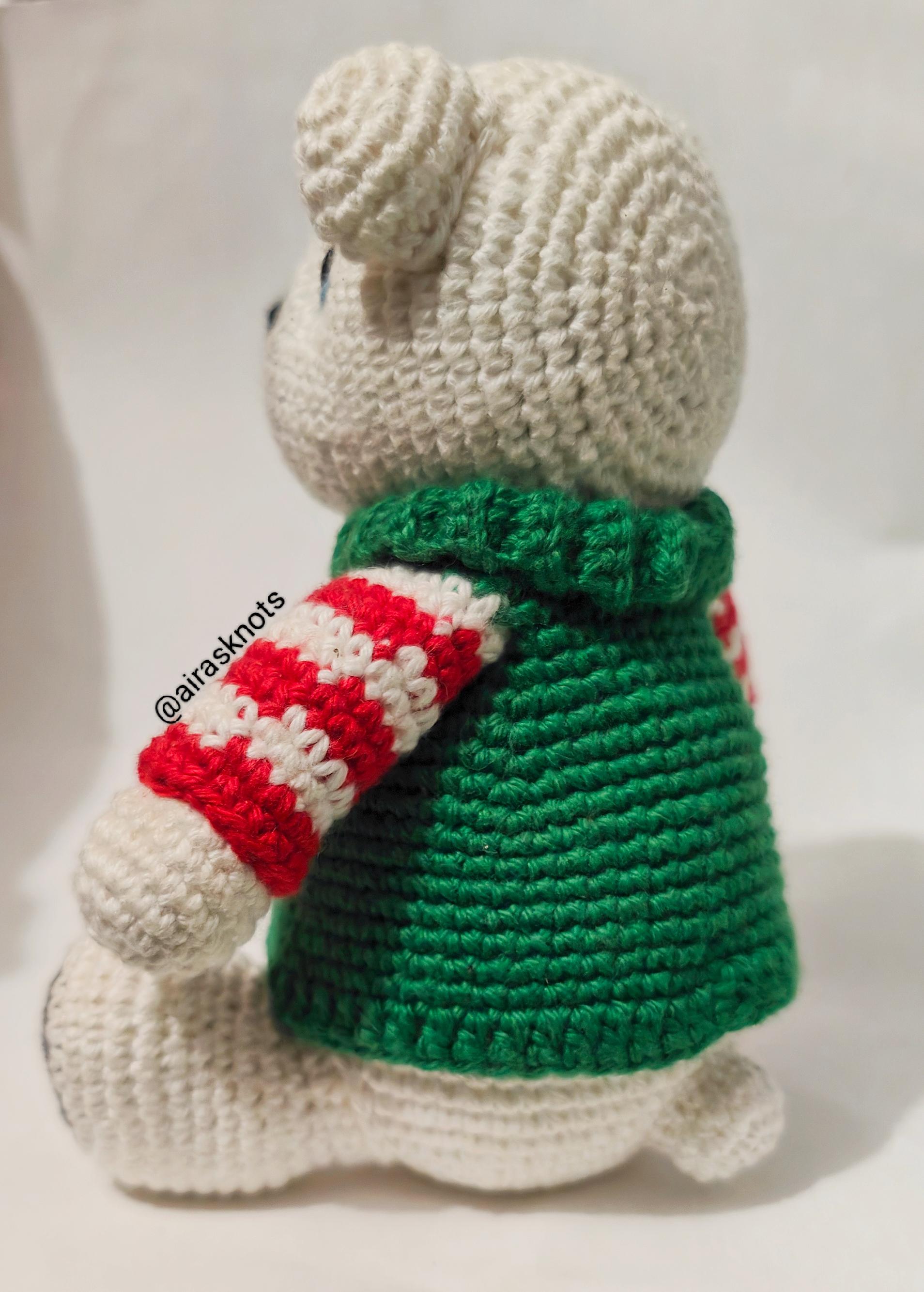 Frosty the Polar Bear Amigurumi PDF Pattern in English