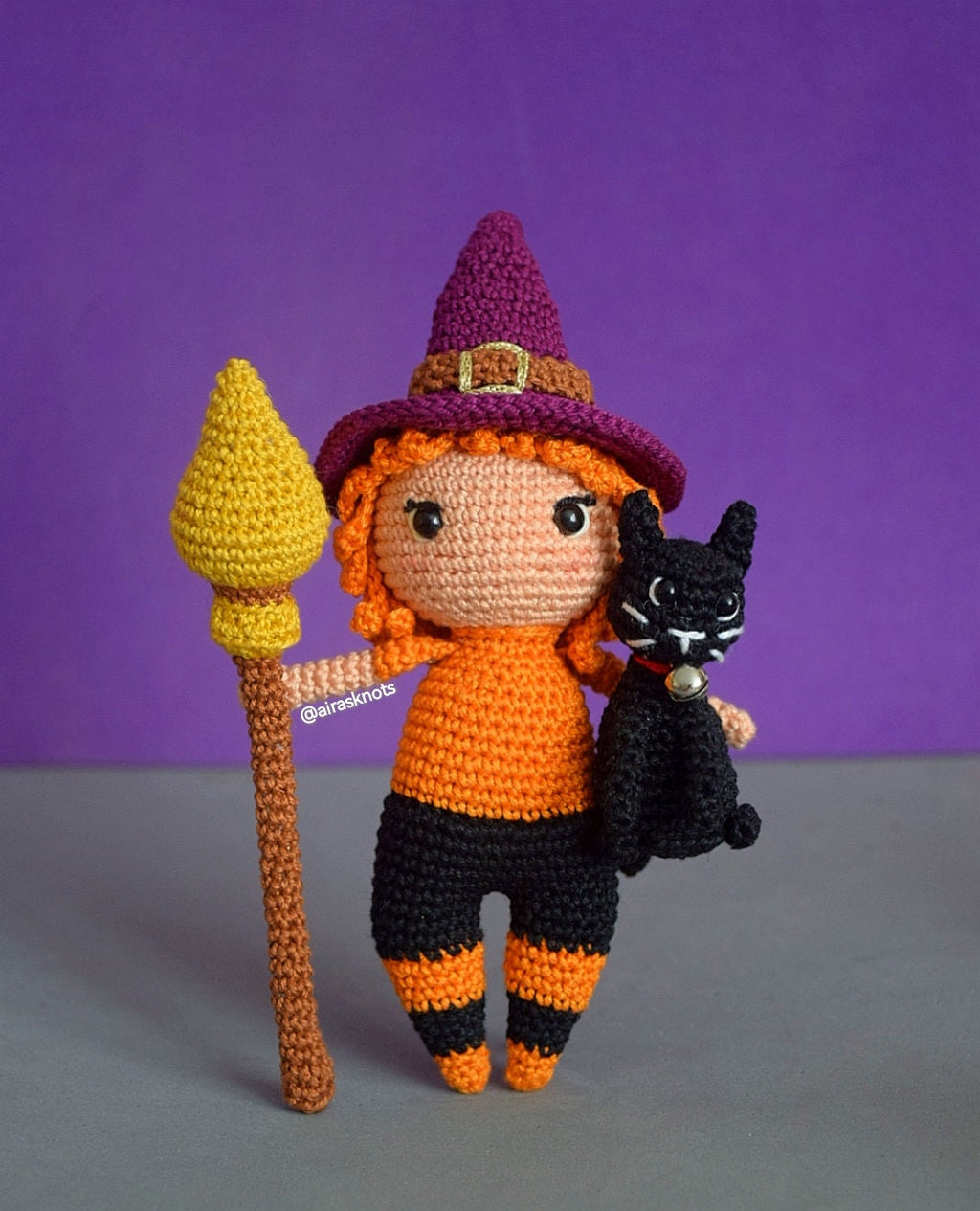 Cassie the Tiny Witch Crochet Amigurumi pattern, pumpkin, black cat, magic potion cauldron flying broom