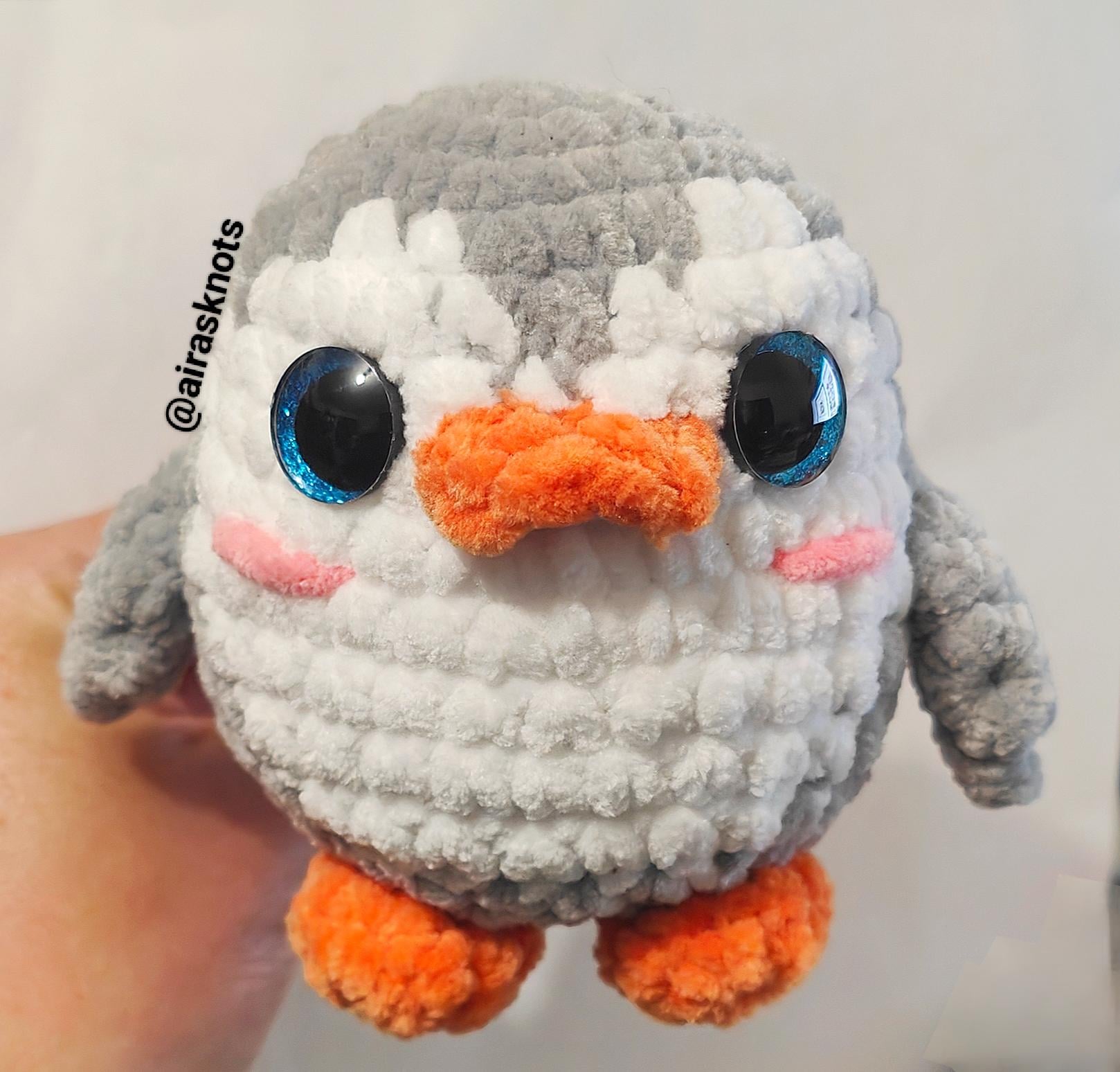 Alfredo the Penguin Amigurumi Pattern in English