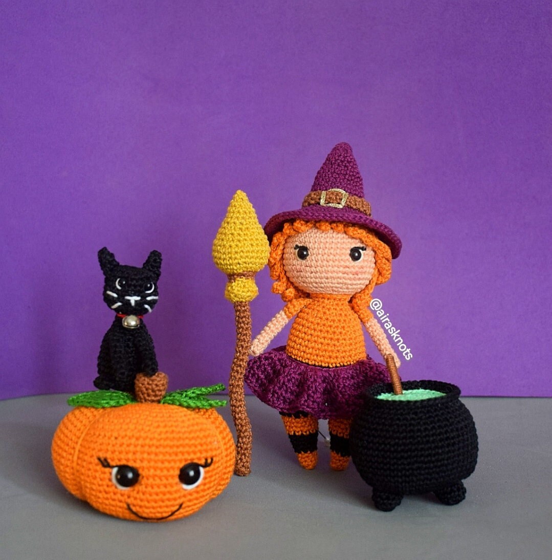 Cassie the Tiny Witch Crochet Amigurumi pattern, pumpkin, black cat, magic potion cauldron flying broom