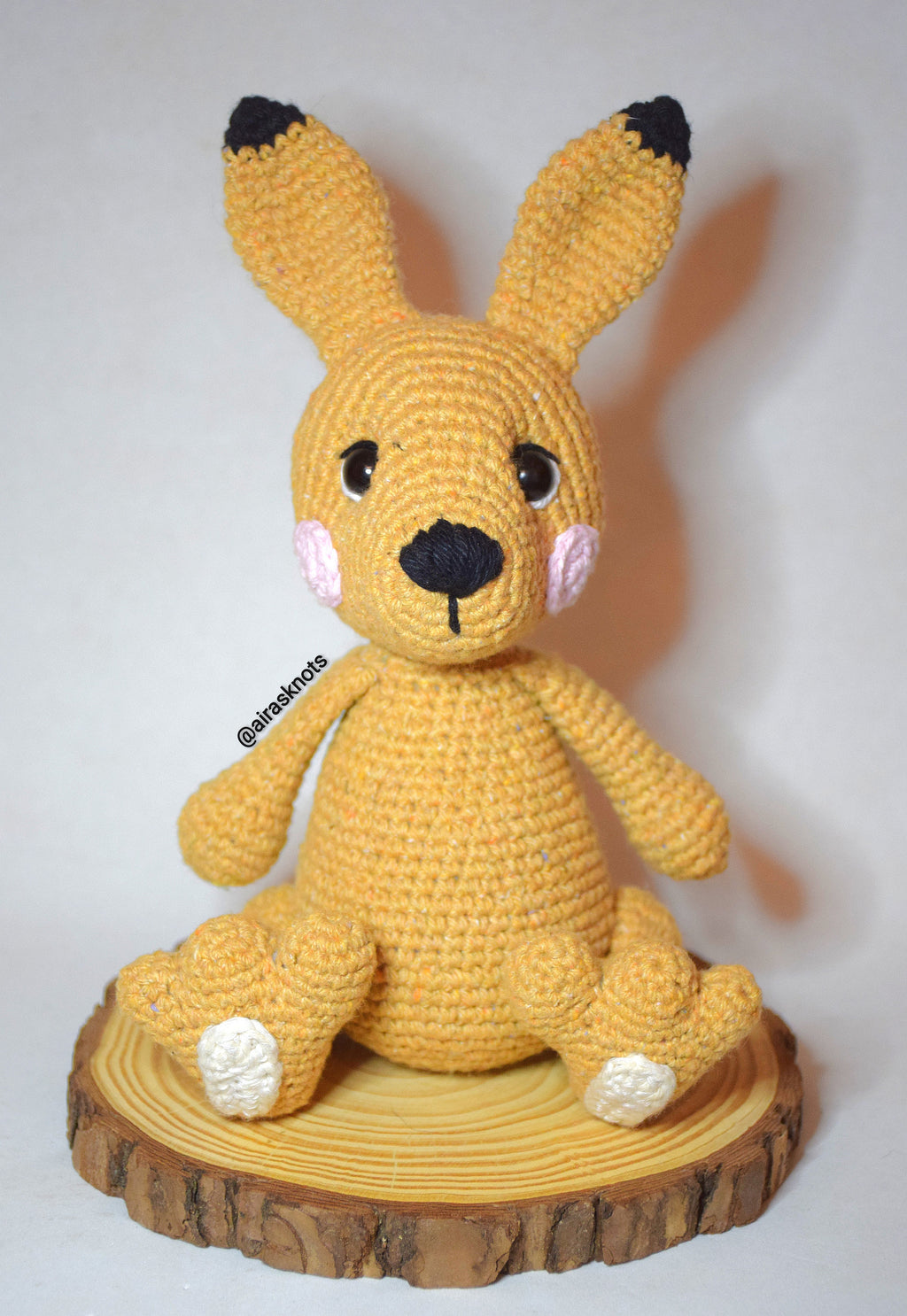 Finn, the Irish Hare Amigurumi Crochet Pattern