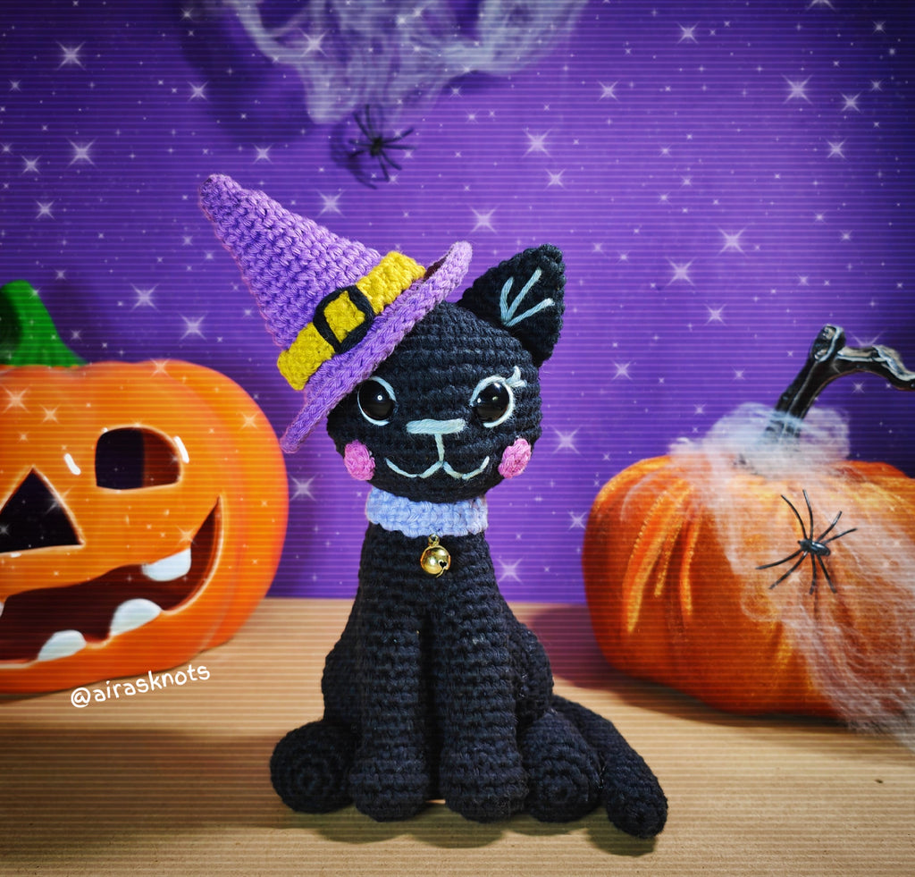 Mia the Cat Amigurumi PDF Pattern in English