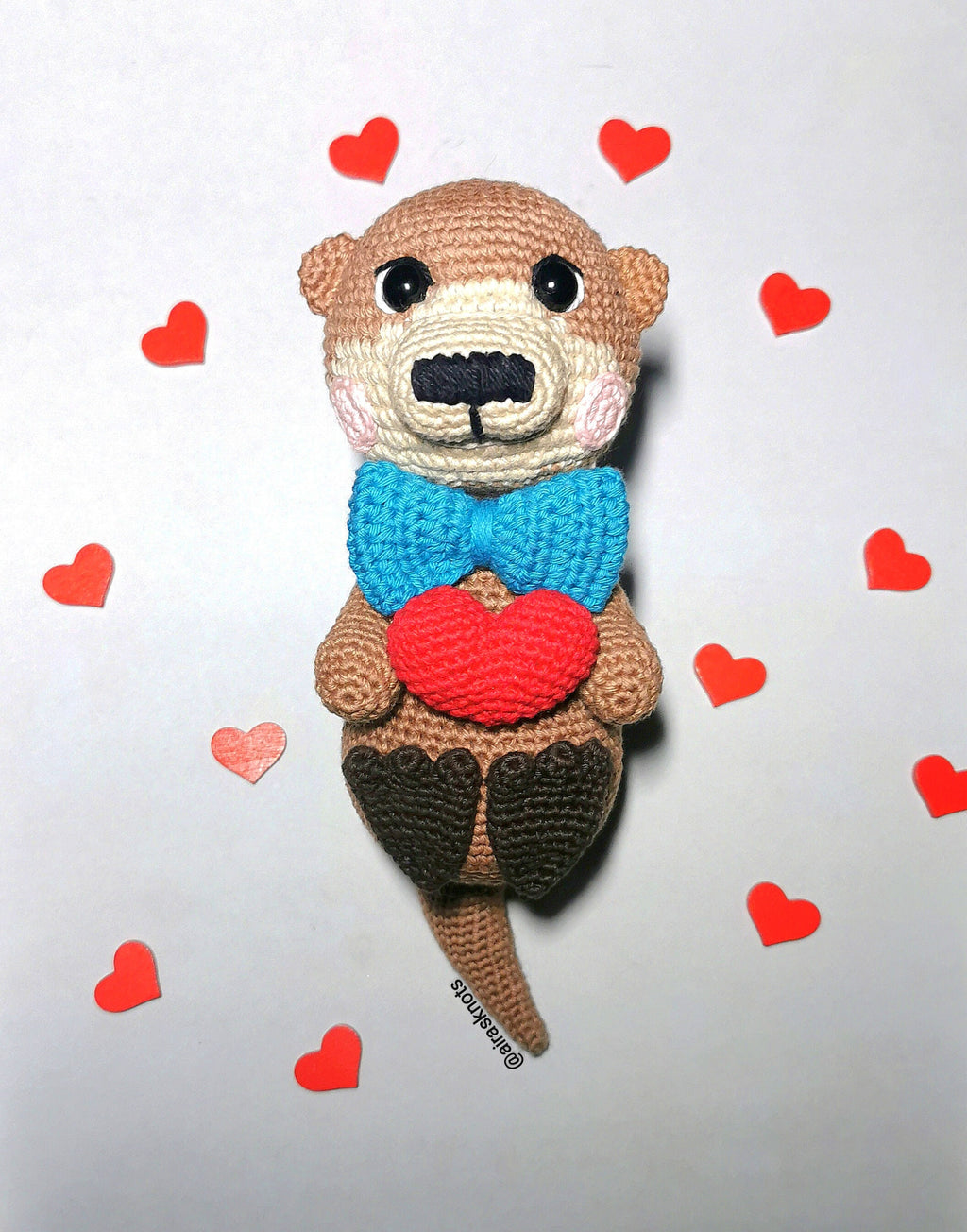 Otto and Olivia, the Otters Amigurumi PDF pattern Valentines day