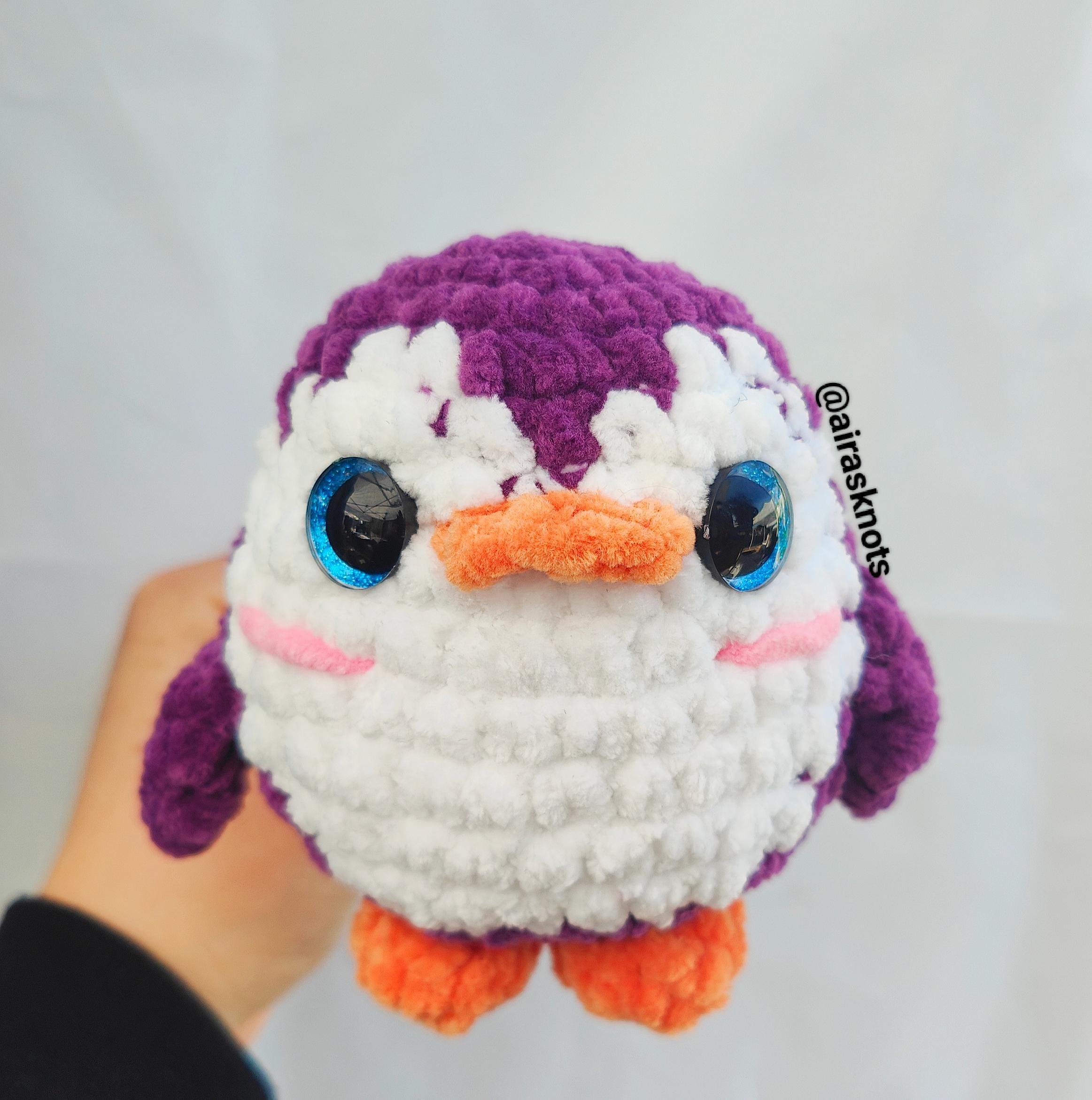 Alfredo the Penguin Amigurumi Pattern in English