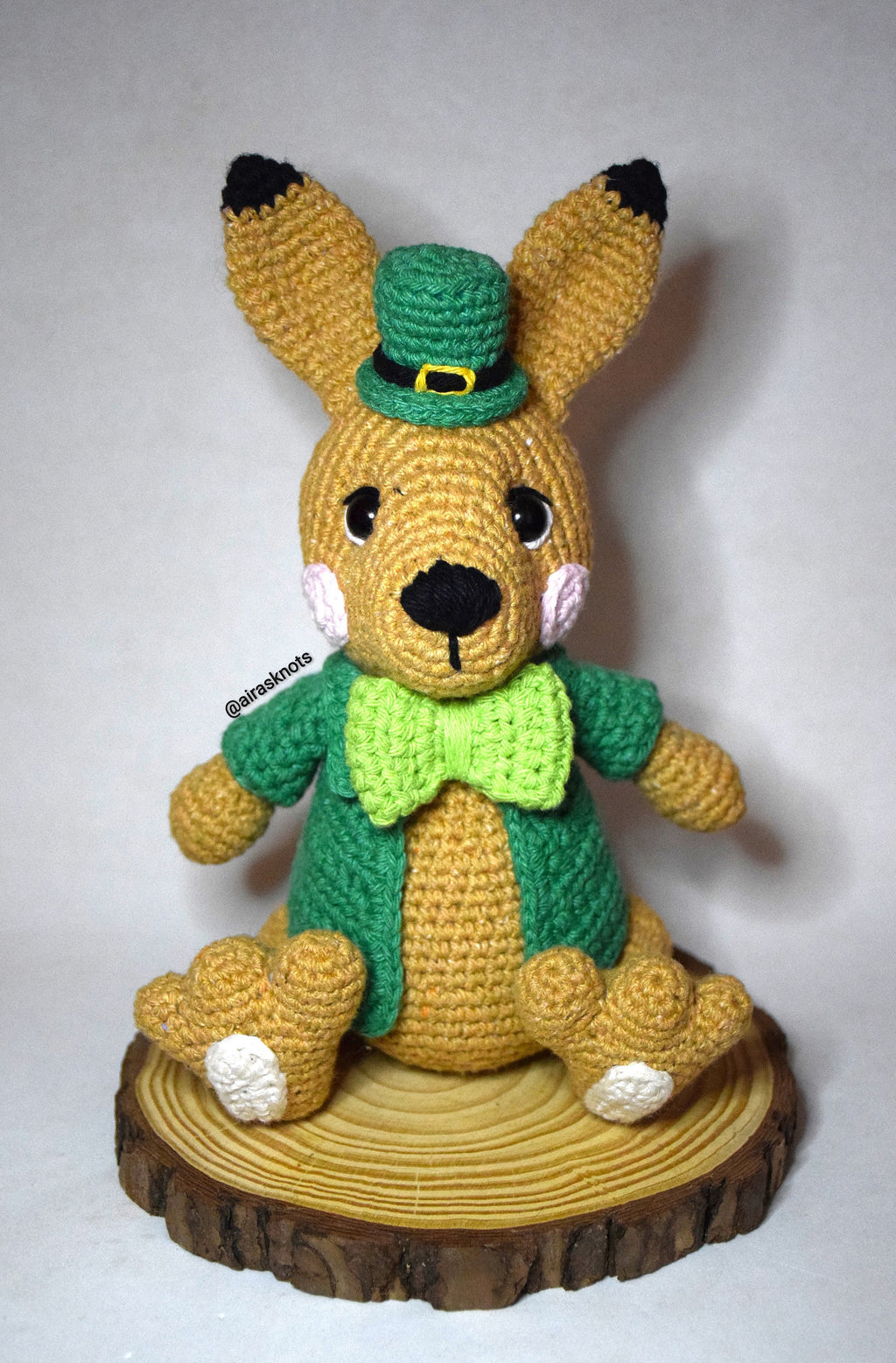 Finn, the Irish Hare Amigurumi Crochet Pattern