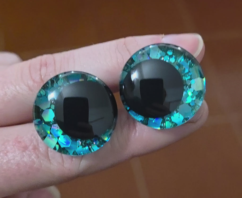 Teal Dream Eyes - 30mm